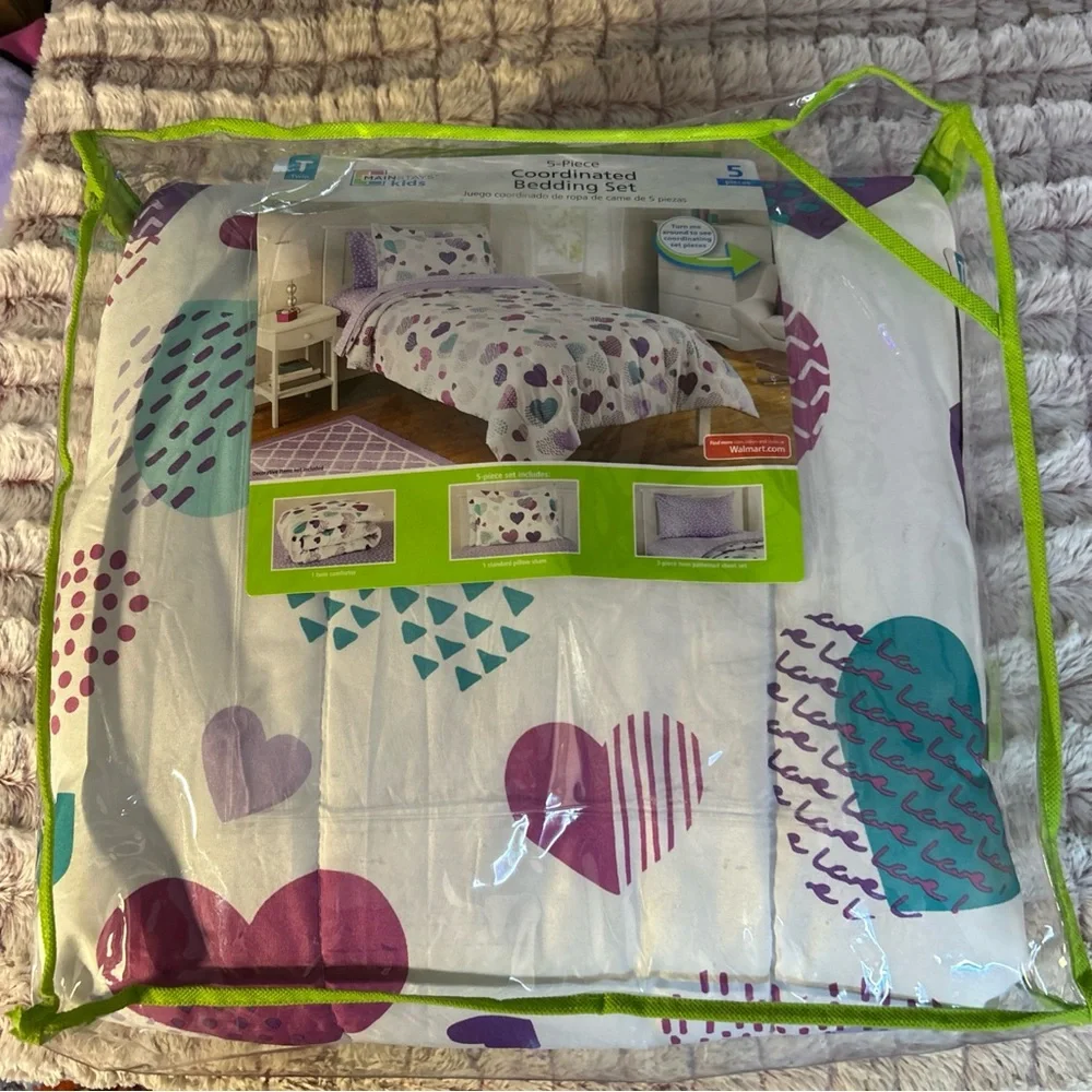 Mainstay Girl 5 Piece Coordinated Twin Bedding Set Heart